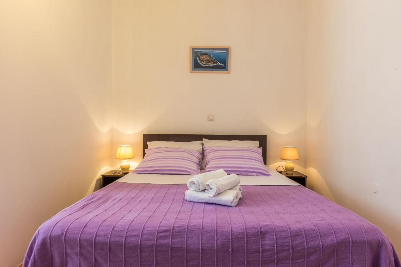 Mila Apartments In Old Town Centre ザダル エクステリア 写真