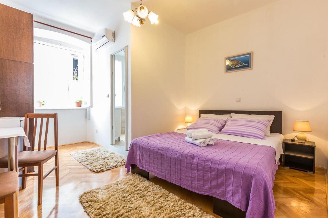 Mila Apartments In Old Town Centre ザダル エクステリア 写真